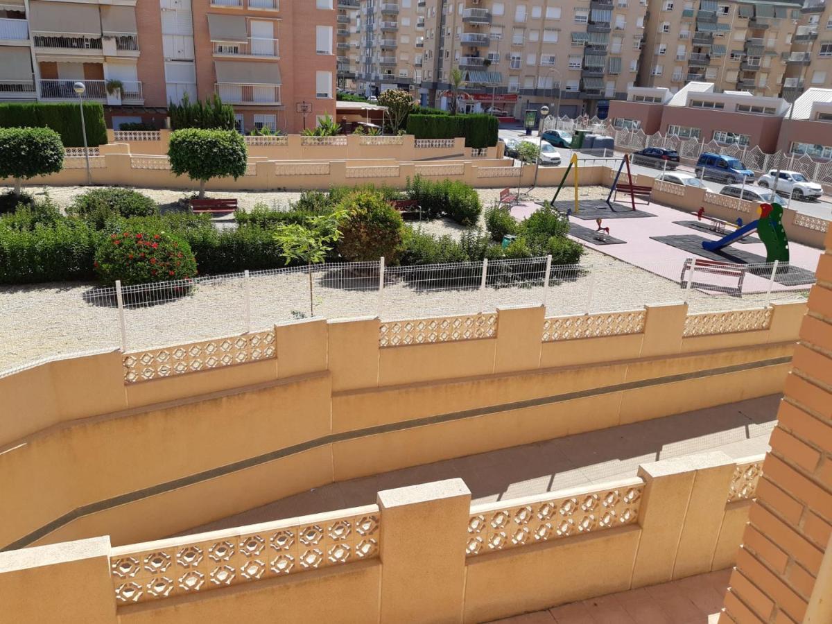 아길라스 Amplio Piso Con Vistas A La Playa De Poniente 아파트 외부 사진