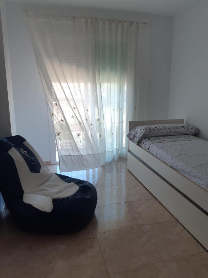 아길라스 Amplio Piso Con Vistas A La Playa De Poniente 아파트 외부 사진